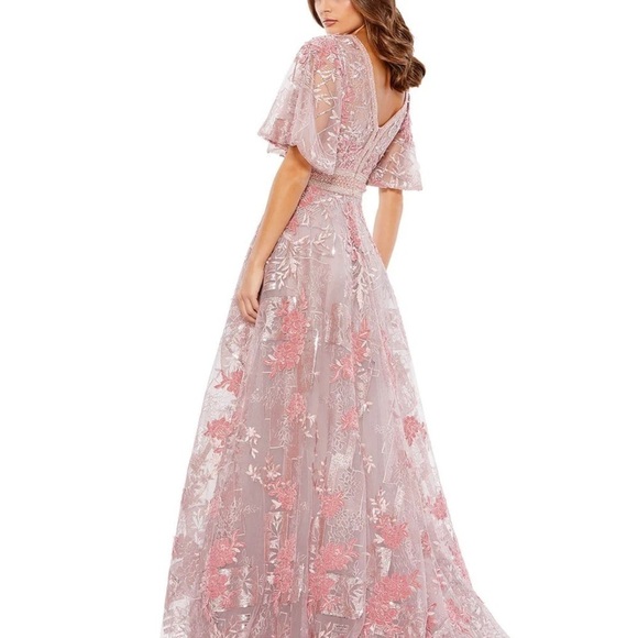 Mac Duggal 20262 NWT EMBROIDERED FLOUNCE SLEEVE A LINE GOWN - Picture 2 of 9